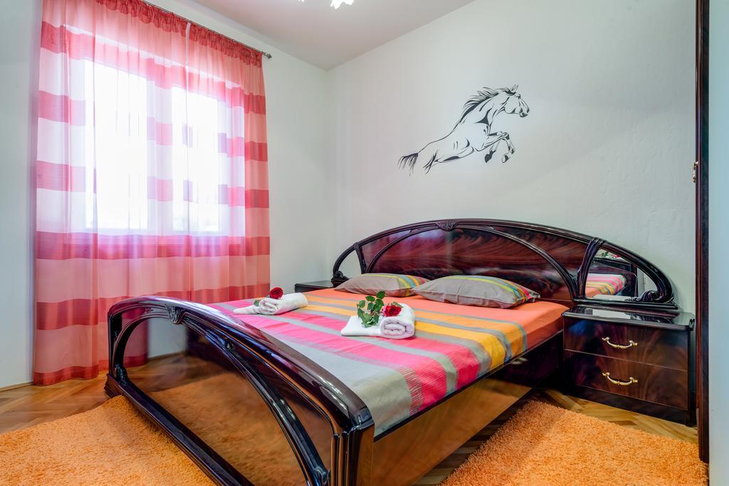 Apartment Marinely Kastela Exterior photo